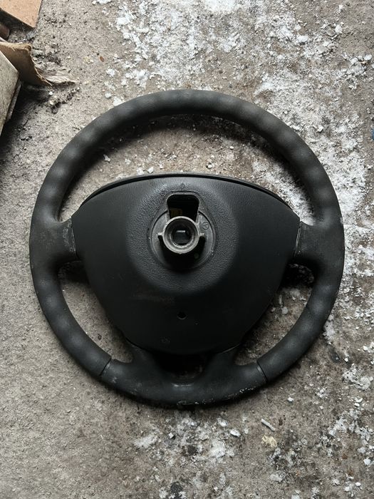 Продаю руль для рено laguna 2