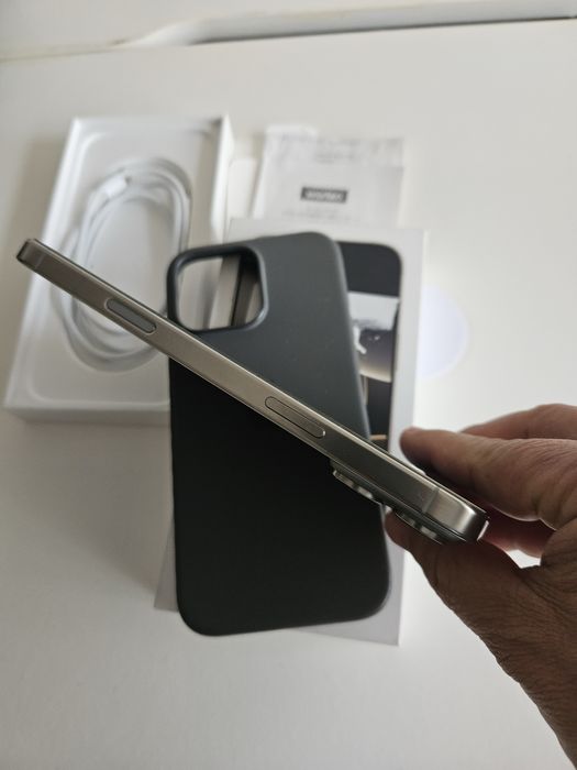 Iphone 16 Pro Max com 256GB. Garantia na Worten até 10/2027