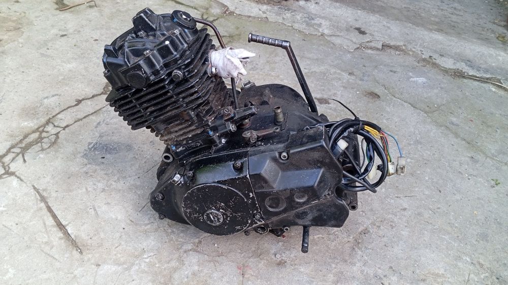 Silnik Suzuki dr 125
