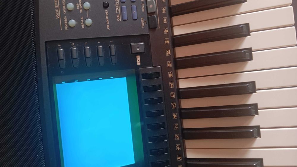 Teclado Yamaha PSR-8000 (Para Peças ou Reparação / Avariado)