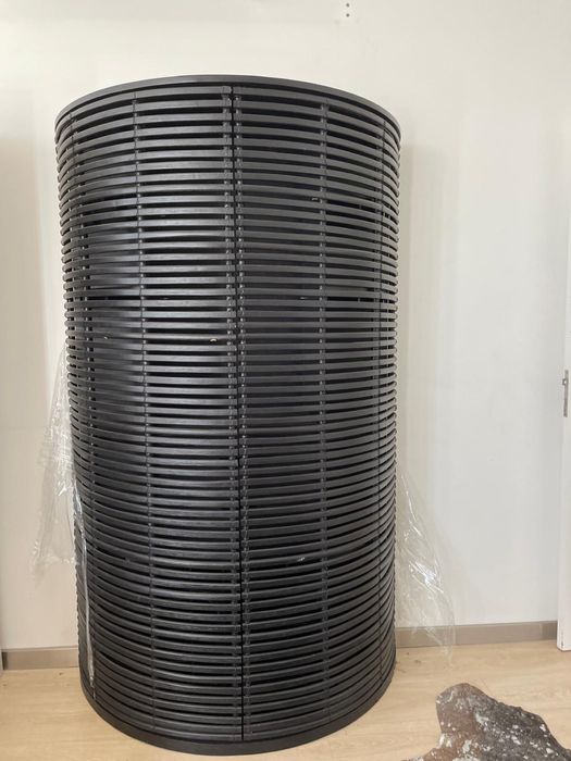 Bar/Garrafeira em madeira escura laminada