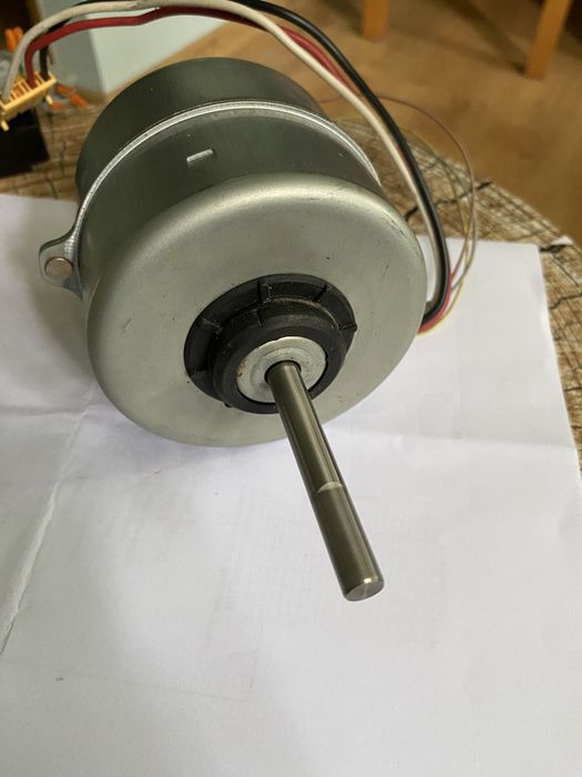 Silnik nadmuchu jednostki wewnętrznej MS-24RV . Łódź