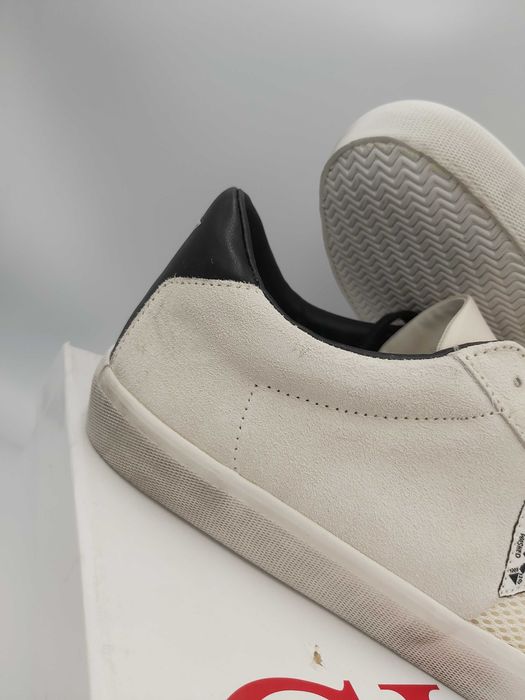 NOWE sneakersy GUESS zamsz białe trampki rozmiar 44