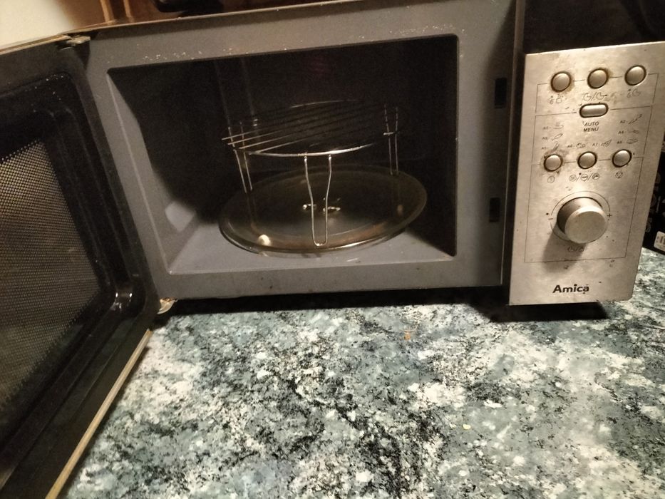 Mikrofala Amica.