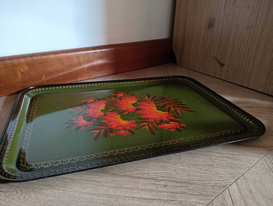 Taca metalowa malowana jarzębina piękna