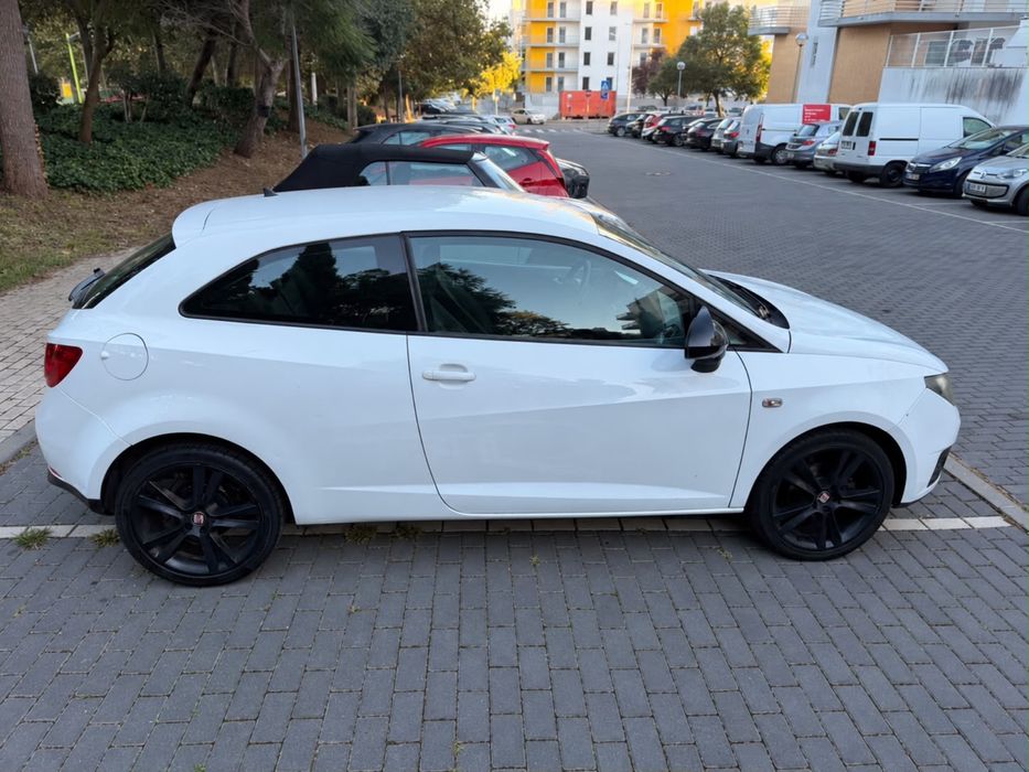Seat Ibiza 1.4 tdi 80 cv | 2010 | Gasóleo
