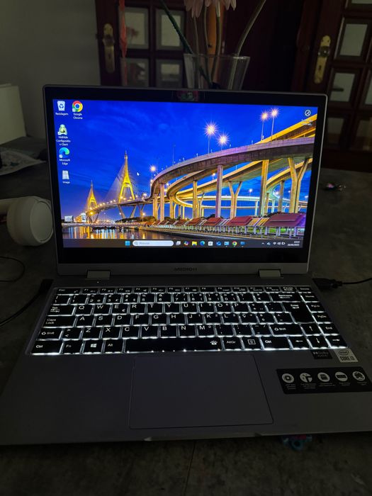 Portátil medion touch screen