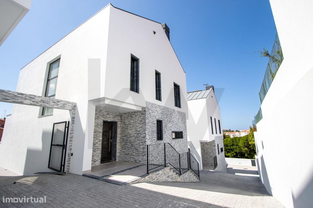 Moradia em condominio com jardim e piscina privados