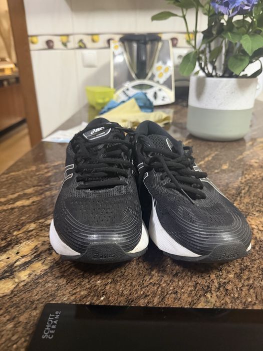 Tenis corrida Asics