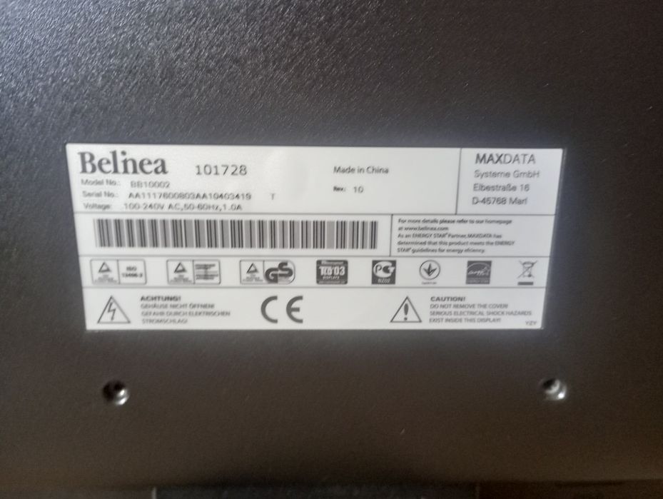 Monitor sprawny z kablem