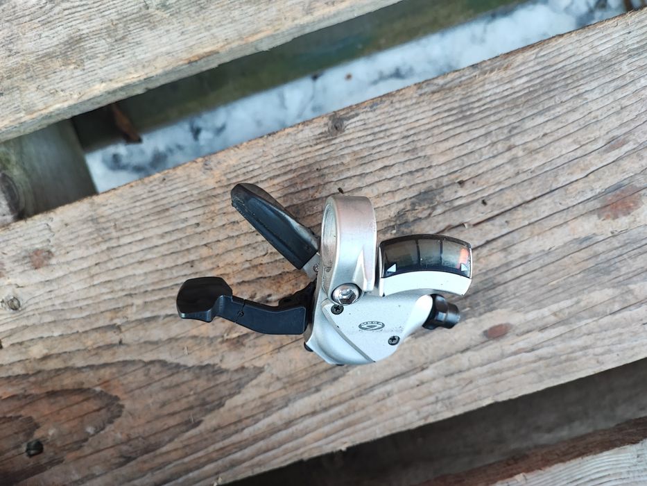 Prawa manetka rowerowa Shimano Deore XT M750 9s Retro MTB