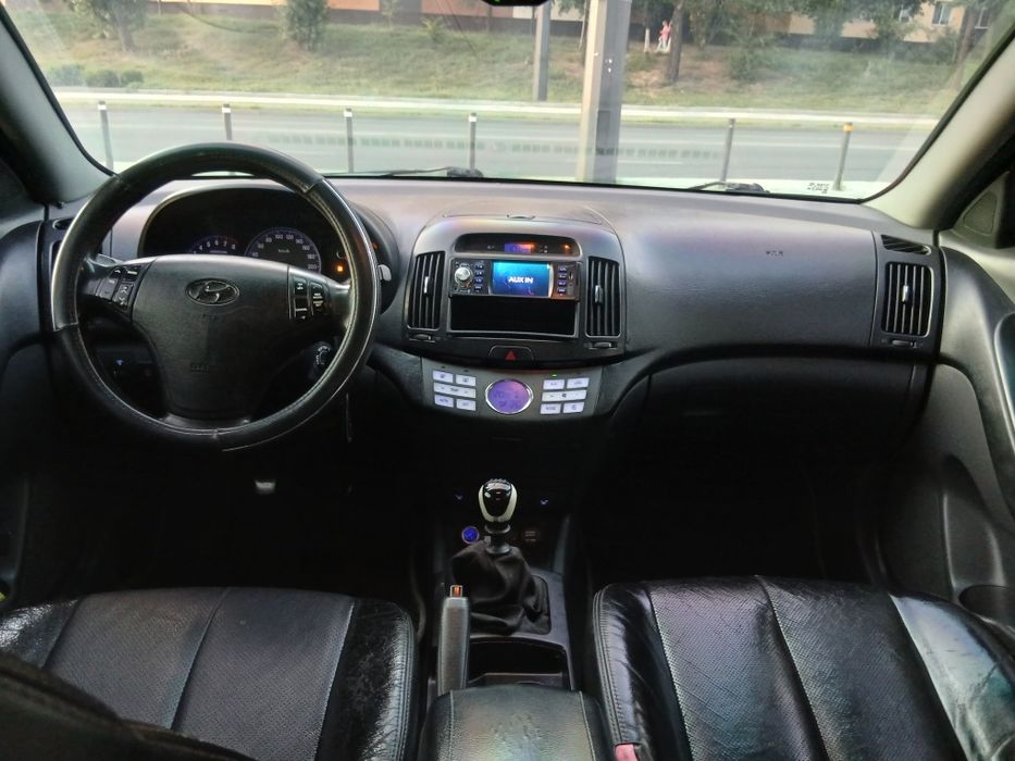 Hyundai Elantra 2.0 газ