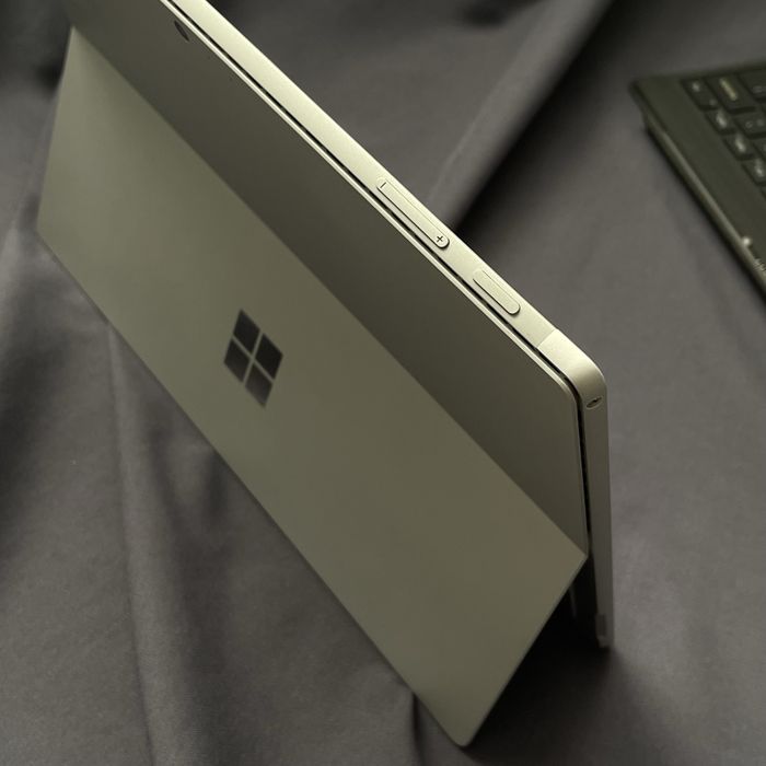 Microsoft Surface Pro 5 1796 12,3" 2K 8/256/QHD Комплект