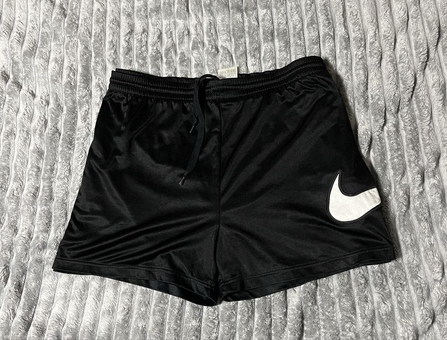Оригинальные  шорты Nike