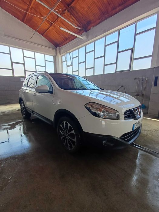 Nissan Qashqai + 2