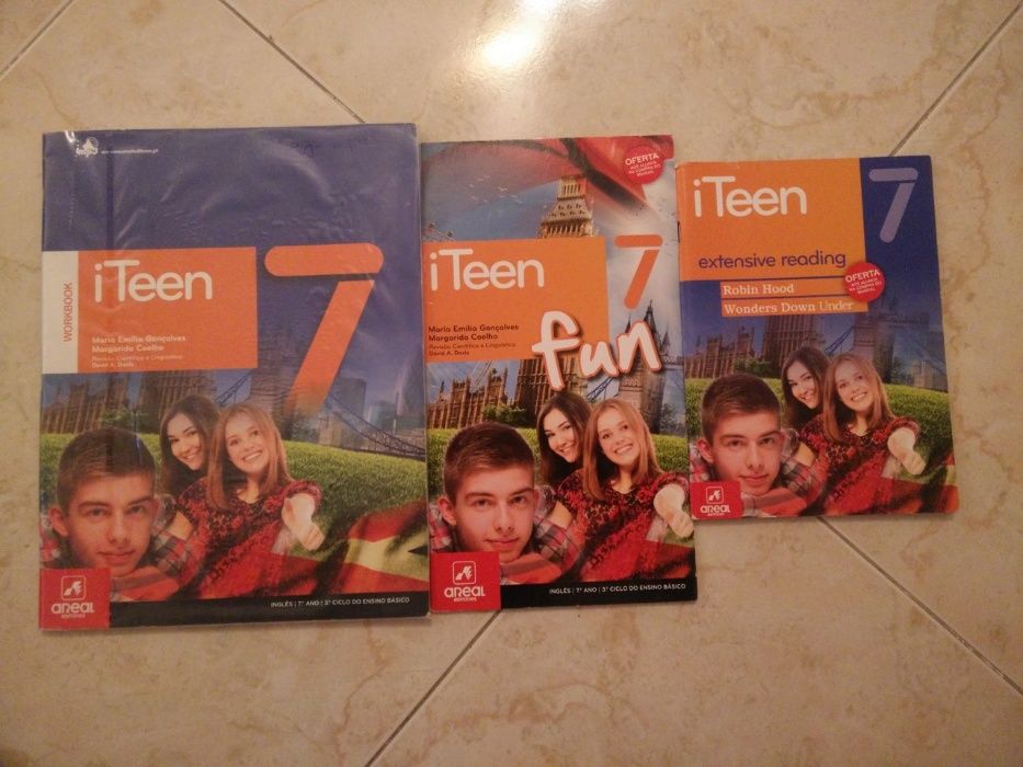 Livros escolares Inglês 7°ano ITeen - sem manual