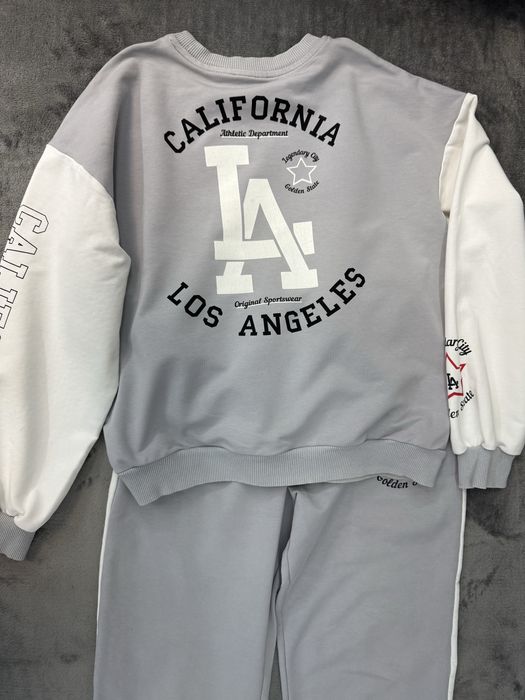 спортивний костюм доя дівчинки(р-152 см)