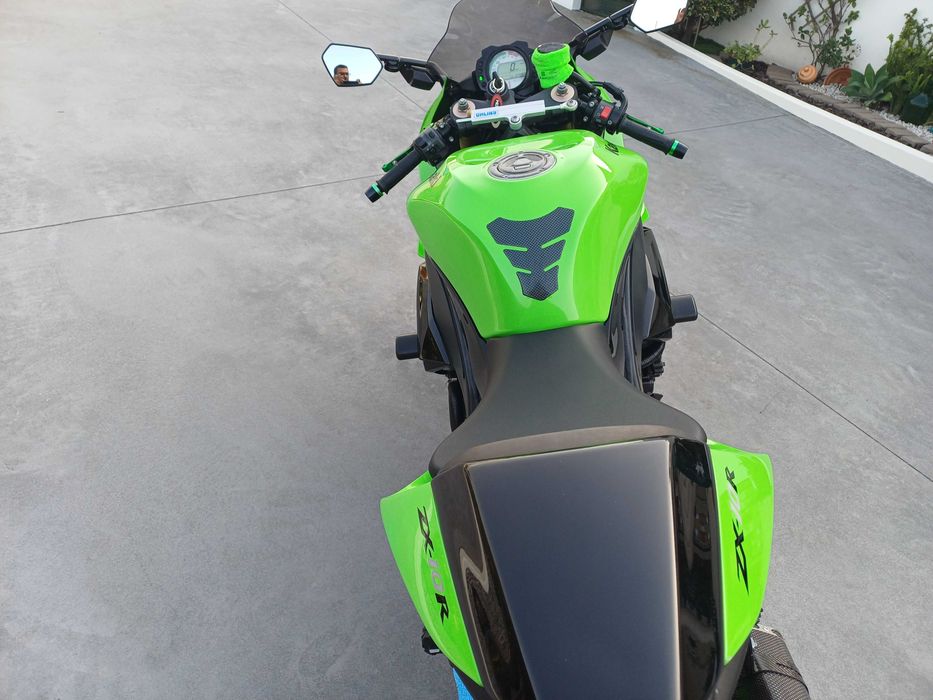 Moto Kawasaki ninja ZX10 R