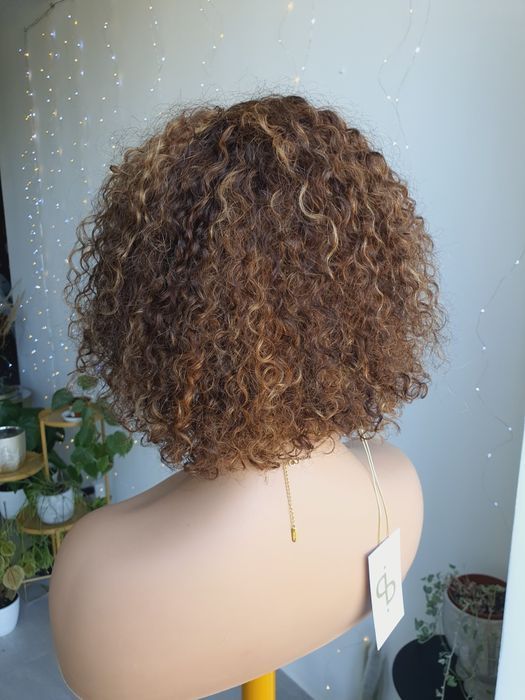 Peruka z włosów naturalnych loki loczki afroloki brąz blond