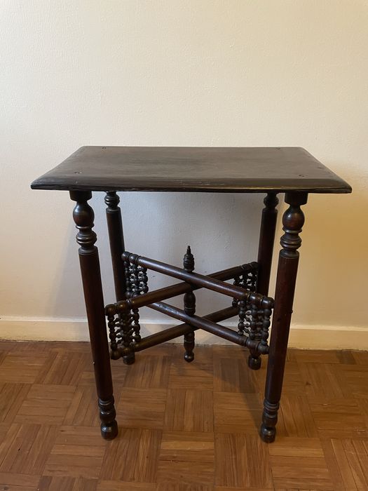 Mesa mesinha em talha (madeira maciça)