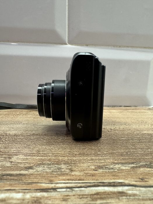 Продам цифровий фотоаппарат Nikon COOLPIX S6300 в гарному стані