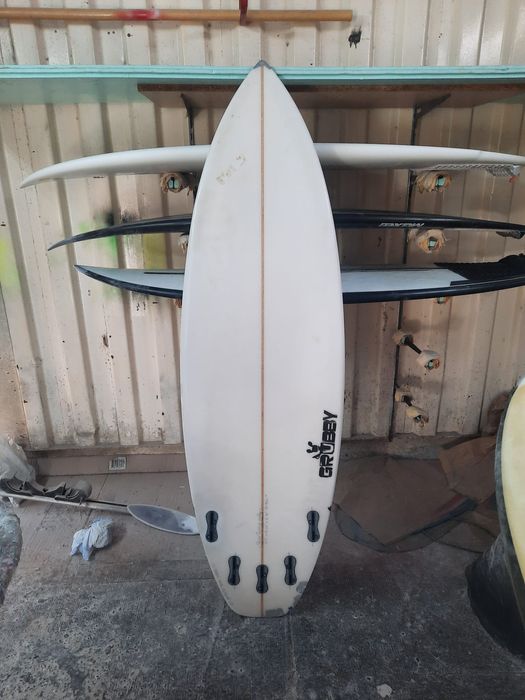Prancha de Surf 5'7" - Grubby Surfboards