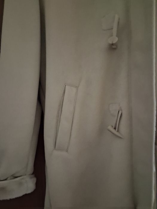 Casacão novo com capucho marca Canda