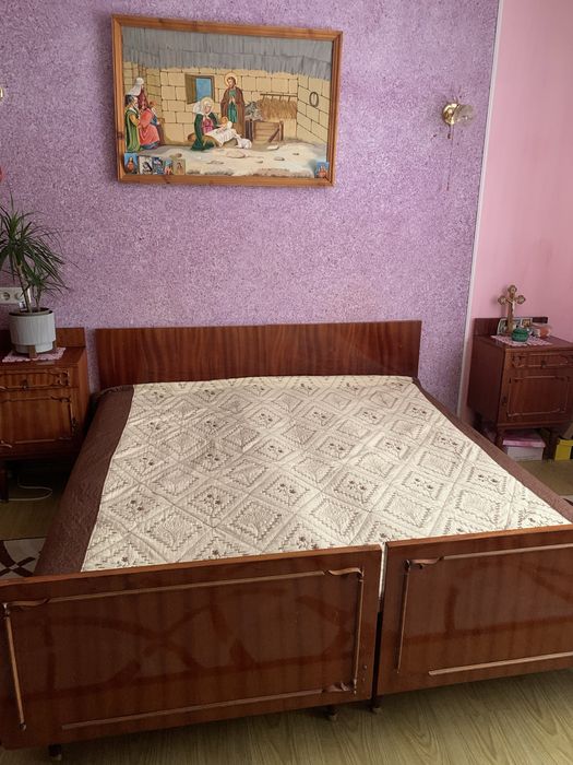 Продам кровать для спальні