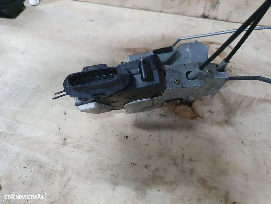 Fechadura porta frente direita - subaru legacy BL BP ANO 04-09