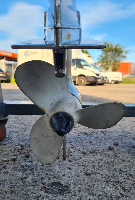 Silnik zaburtowy Honda BF8 L – 8 KM, 4-suwowy + linia paliwowa