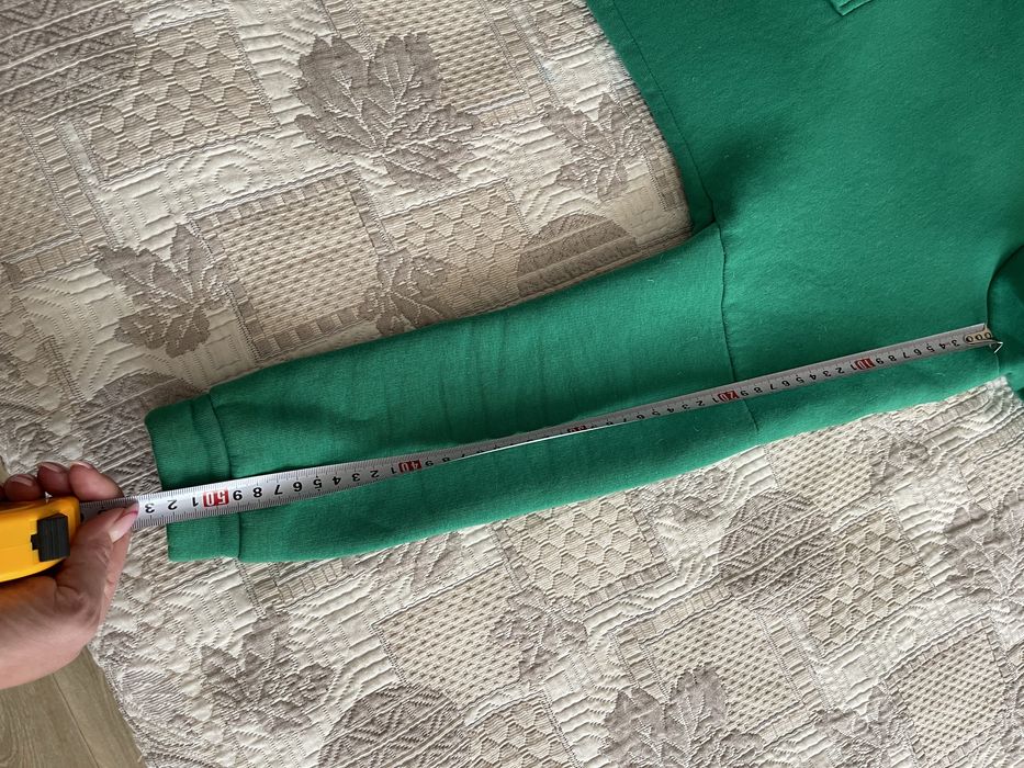 Костюм на флисе спортивный на девочку.Рост 128