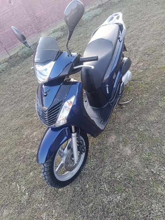 Продам хонда sh 150i рік 2010на полні ход все працуео