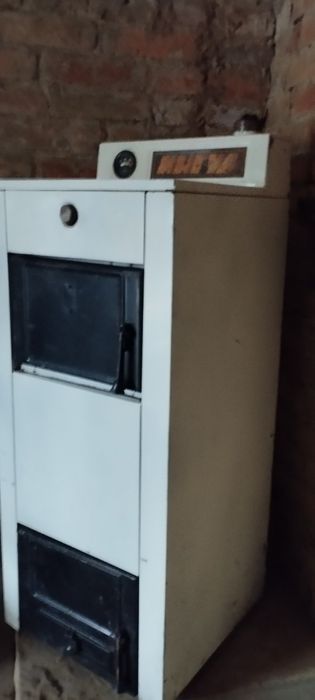 Твердопаливний котел " ІНГУЛ "