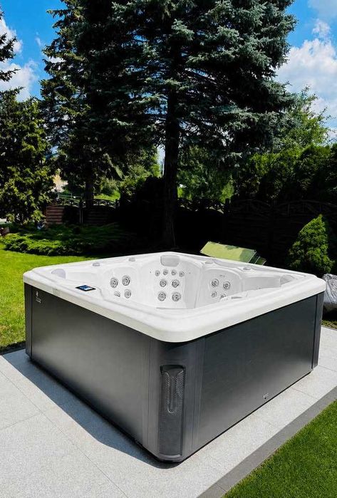 Jacuzzi ogrodowe OASIS SPA HCB530 PREMIUM – 7-osobowe | WiFi | Bluetooth | 56 dysz | Izolacja