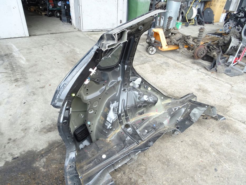 subaru xv błotnik lewy tył tylny