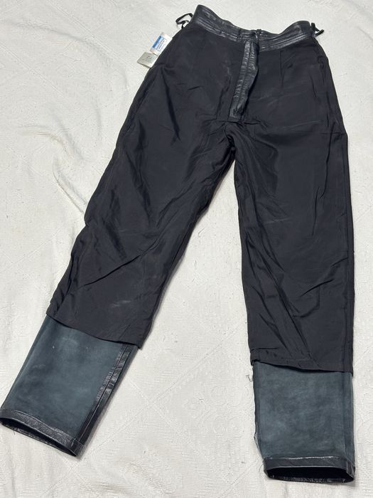 Штани з натуральної шкіри ,фасон прямих джинсів ,розмір s