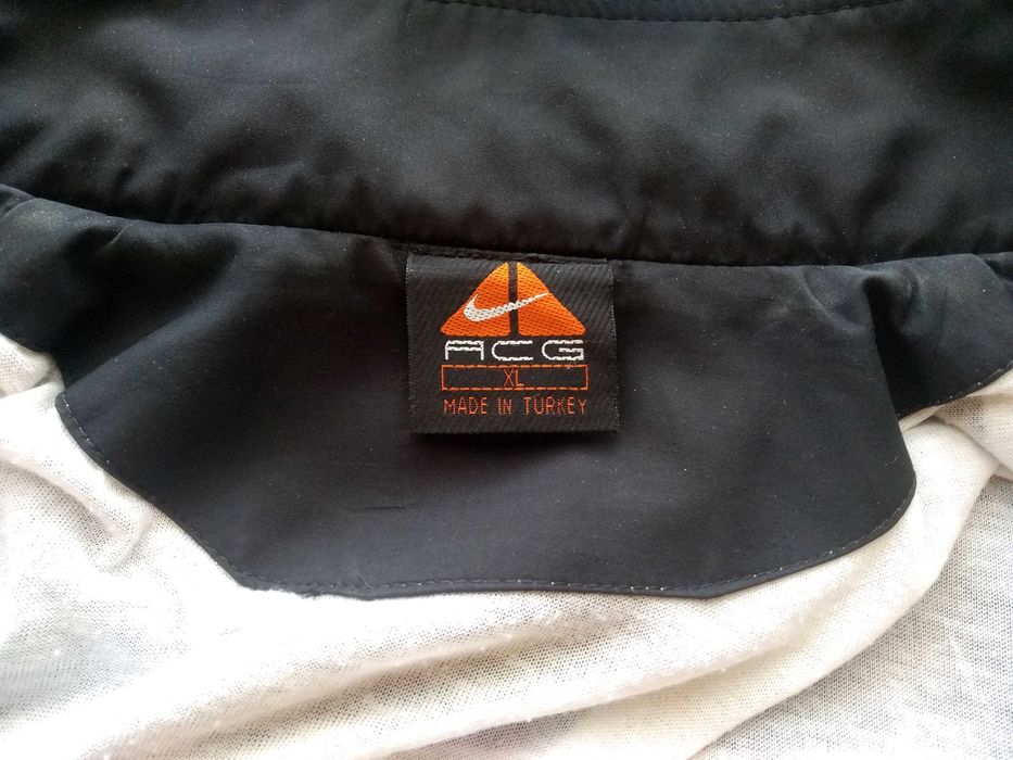 Спортивная кофта Nike (made in Turkey), женск, плечи 45 см. Возм обмен