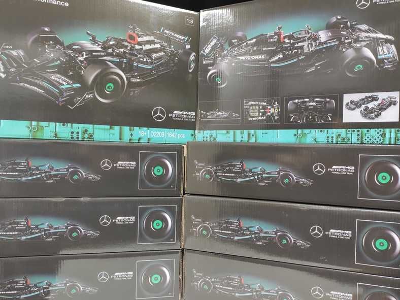 Конструктор ‼️НОВИЙ‼️Mercedes AMG F1‼️КОРОБКА‼️1642 деталей LEGO 42171