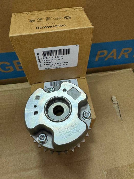 Муфта регулювання фаз ГРМ AUDI 3.0 TFSI A4 A5 A6 A7 A8 06E109084P