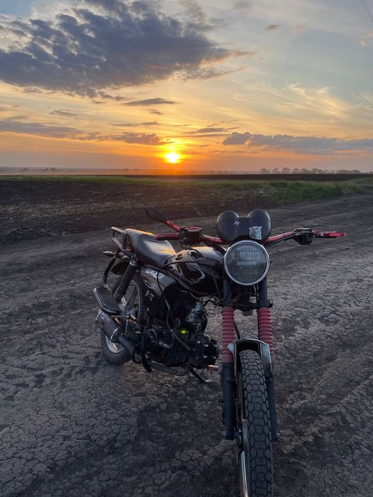 Продам /обмен Мустанг фит 125cc