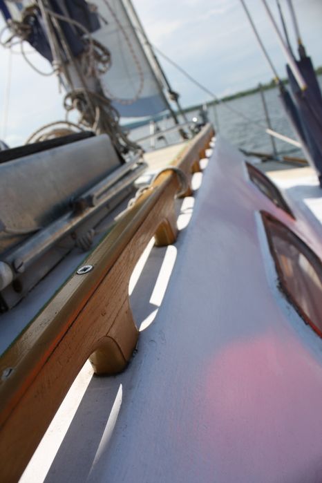 продам вітрильну / парусную яхту