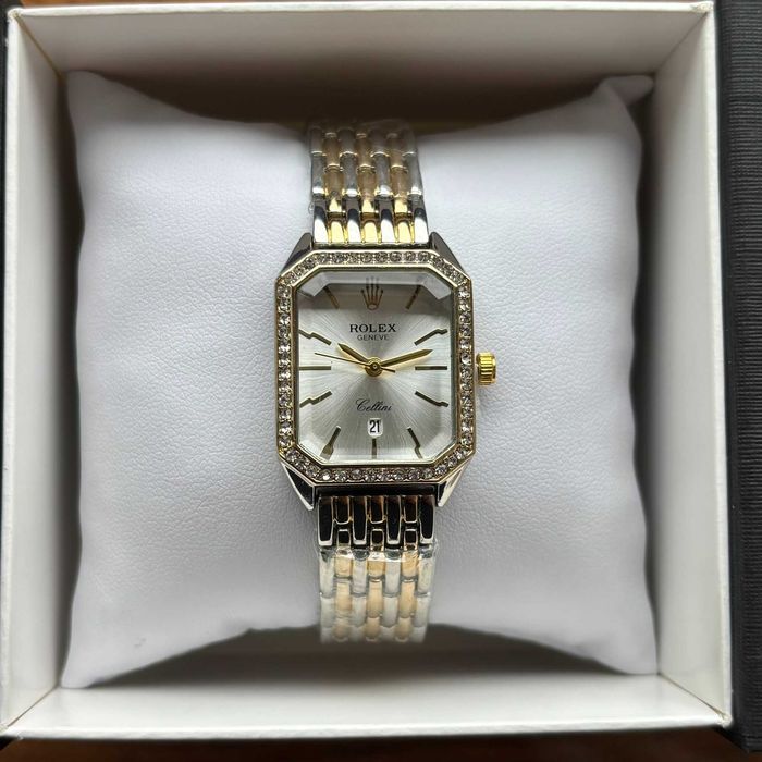 Хіт! Трендовий жіночий годинник Cartier на браслеті в різних кольорах