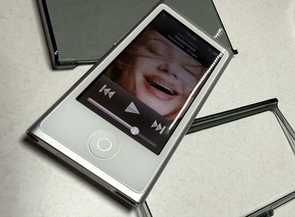 iPod nano 7 generation 16 Gb Silver