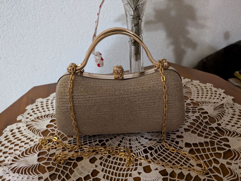 Elegancka torebka wieczorowa, kopertówka wizytowa, złota nowa