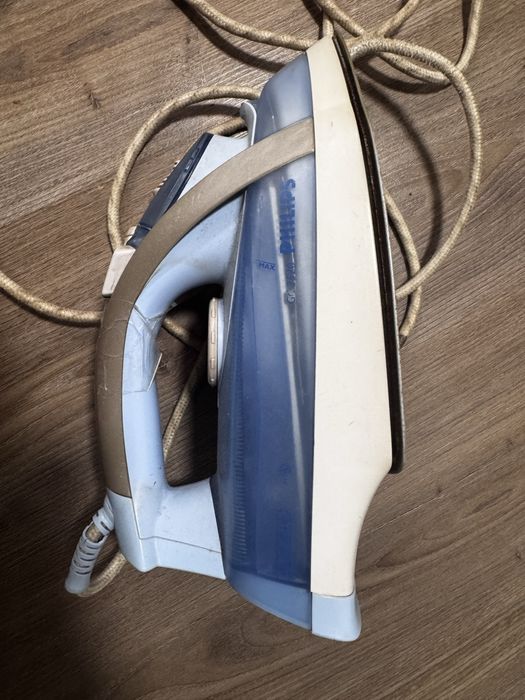 Продам праску Philips SteamGlide GC 3320