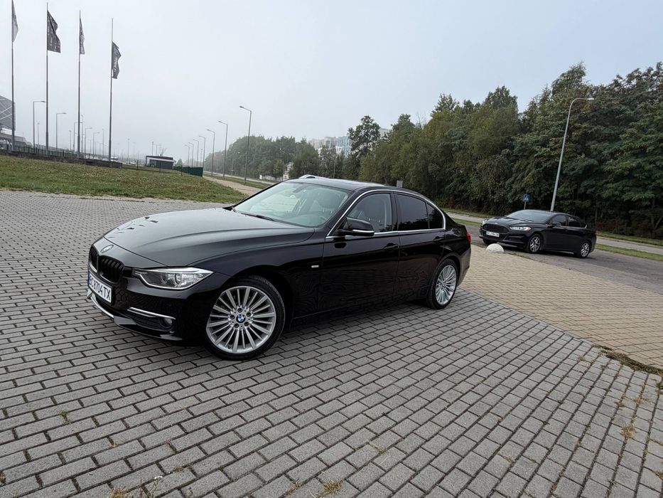 BMW 328d xdrive Luxury line