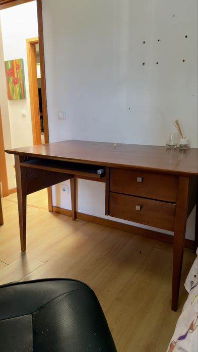 Conjunto de quarto  – Secretária + Camiseiro