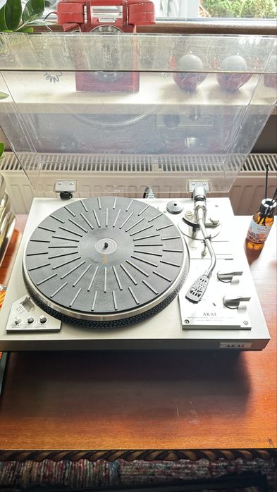 Gramofon Akai AP-206c