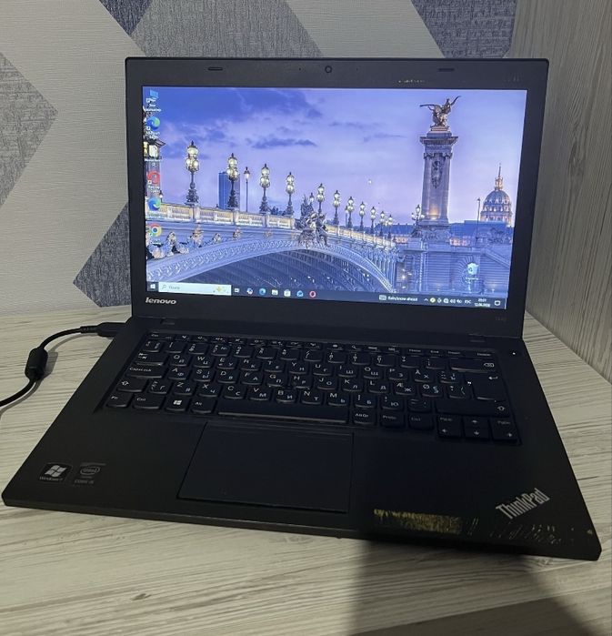 Продам ноутбук lenovo