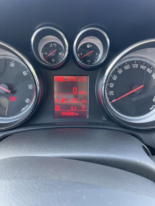 Opel Astra Sport Tourer 1.6 CDTI — photo 5